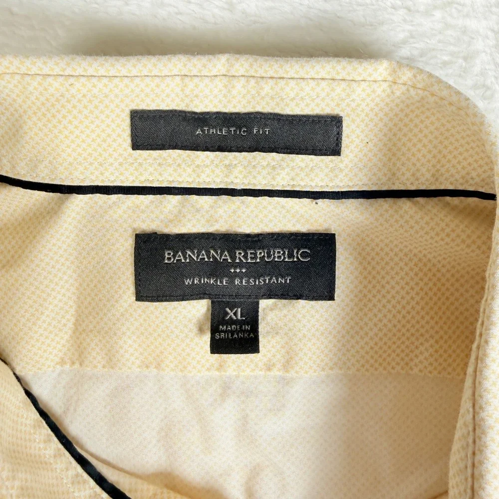 Banana Republic Athletic Fit Wrinkle Resistant Mens XL‎ Yellow Micro Check
